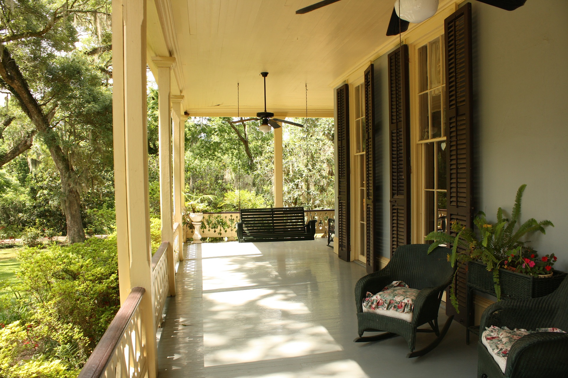 outdoor furniture on a porch in Virginia